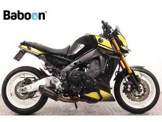 krockskadad bil motor Yamaha MT-09 SP 2023/8