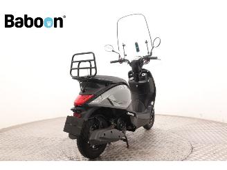 Sym  Mio 50i 25KM picture 8