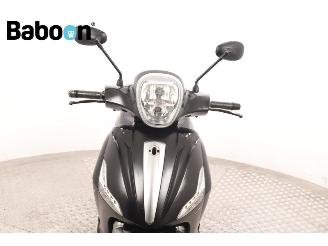 Piaggio Beverly 350 Sport Touring ABS picture 17