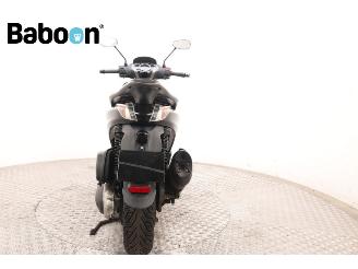 Piaggio Beverly 350 Sport Touring ABS picture 7