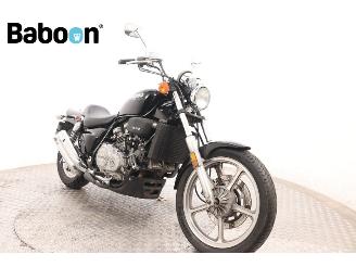 Honda  VF 700 C Supermagna picture 2