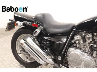 Honda  VF 700 C Supermagna picture 12
