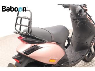 Piaggio  Zip 45KM picture 9