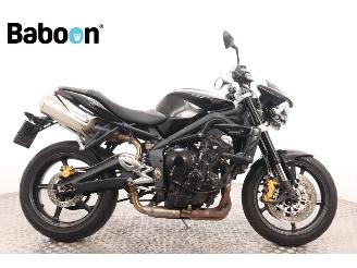 Vaurioauto  motor cycles Triumph Street Triple  2010/3