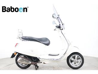 damaged scooters Vespa  Primavera 45KM 2017/9