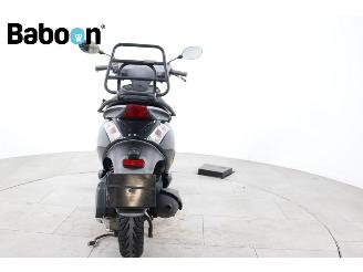 Piaggio  Zip 25KM picture 3