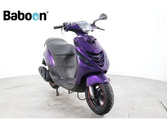 Piaggio  Zip 45KM picture 8