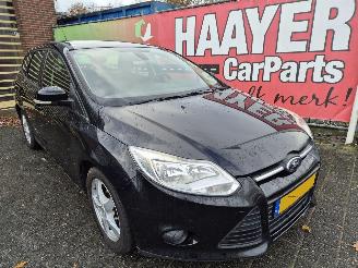 Coche accidentado Ford Focus 1.6 tdci lease trend 2014/7