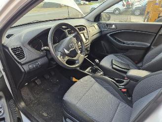 Hyundai I-20 1.0 t-gdi comfort picture 8