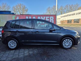 Volkswagen Golf Sportsvan 1.2 tsi connected series picture 2