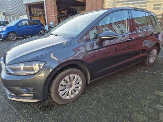 Volkswagen Golf Sportsvan 1.2 tsi connected series picture 8