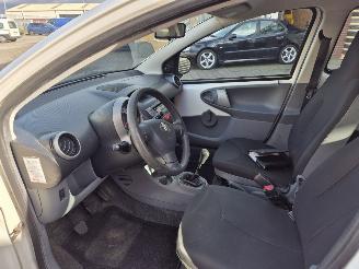 Toyota Aygo 1.0 12v access picture 8