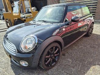 Mini Cooper 1.6 cooper picture 5