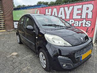 Unfallwagen Peugeot 107 1.0 active airco 2012/3