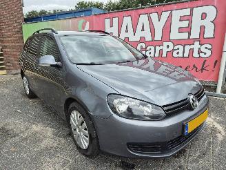 Schadeauto Volkswagen Golf 1.2 tsi trendline bluemotion 2011/8
