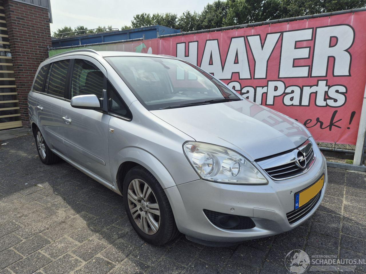 Opel Zafira 1.8 cosmo