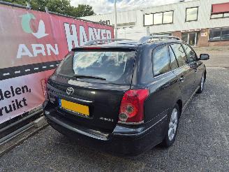 Toyota Avensis 2.0 vvti luna picture 3