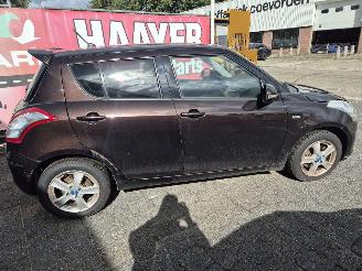 Suzuki Swift 1.3 ddis picture 2