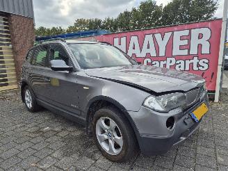 krockskadad bil auto BMW X3 2.0 i 2010/9