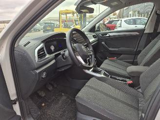 Volkswagen T-Roc 1.5 tsi life business picture 7