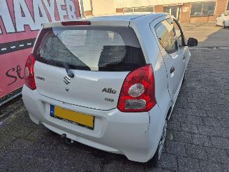 Suzuki Alto 1.0 comfort easss picture 4