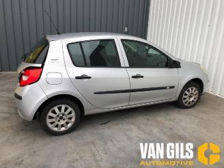 Renault Clio Clio III (BR/CR), Hatchback, 2005 / 2014 1.2 16V 75 picture 5