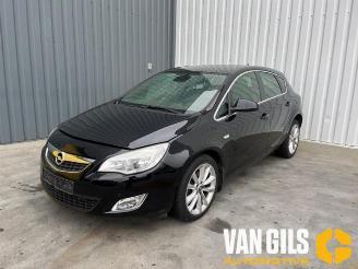 demontáž osobní automobily Opel Astra Astra J (PC6/PD6/PE6/PF6), Hatchback 5-drs, 2009 / 2015 1.6 Turbo 16V 2010/4