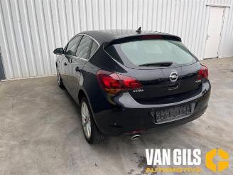 Opel Astra Astra J (PC6/PD6/PE6/PF6), Hatchback 5-drs, 2009 / 2015 1.6 Turbo 16V picture 4