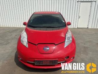 Coche siniestrado Nissan Leaf Leaf (ZE0), Hatchback, 2010 / 2017 Leaf 2017/2