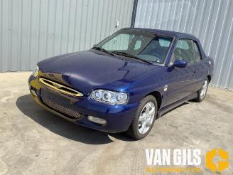 Ford Escort Escort 5 (ALL), Cabrio, 1990 / 1995 1.6i 16V (E2) picture 2
