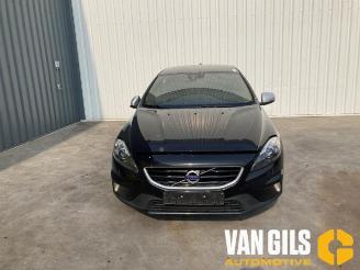 demontáž osobní automobily Volvo V-40 V40 (MV), Hatchback 5-drs, 2012 / 2019 2.0 D2 16V 2015/12