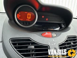 Renault Twingo Twingo II (CN), Hatchback 3-drs, 2007 / 2014 1.2 16V GT TCE picture 14