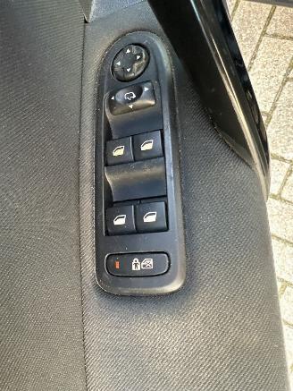 Peugeot 508 1.6 THP 16V Combi/o  Benzine 1.598cc 115kW (156pk) FWD 2010-11/2018-12 (8E5FV) EP6CDT; 5FV picture 21