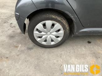 Toyota Aygo Aygo (B10), Hatchback, 2005 / 2014 1.0 12V VVT-i picture 9