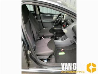 Toyota Aygo Aygo (B10), Hatchback, 2005 / 2014 1.0 12V VVT-i picture 15