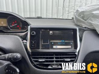 Peugeot 208 208 I (CA/CC/CK/CL), Hatchback, 2012 / 2019 1.0 Vti 12V PureTech picture 14