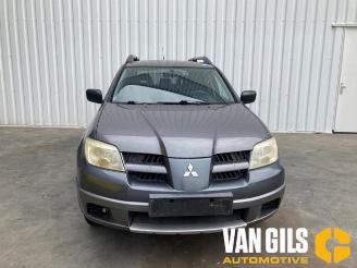 demontáž osobní automobily Mitsubishi Outlander Outlander (CU), SUV, 2001 / 2007 2.0 16V 4x2 2005/8