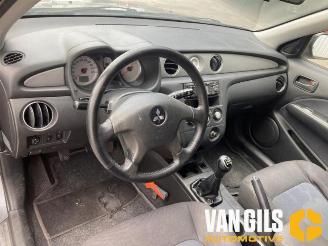 Mitsubishi Outlander Outlander (CU), SUV, 2001 / 2007 2.0 16V 4x2 picture 12