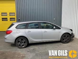 Opel Astra Astra J Sports Tourer (PD8/PE8/PF8), Combi, 2010 / 2015 1.4 16V ecoFLEX picture 4