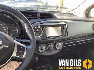 Toyota Yaris Yaris III (P13), Hatchback, 2010 / 2020 1.0 12V VVT-i picture 14