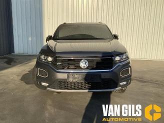 Vrakbiler auto Volkswagen T-Roc T-Roc, SUV, 2017 2.0 TSI 16V 4Motion 2018/4