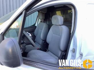 Peugeot Partner Partner (GC/GF/GG/GJ/GK), Van, 2008 / 2018 1.6 HDI 90 picture 11