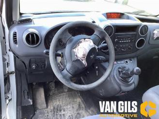 Peugeot Partner Partner (GC/GF/GG/GJ/GK), Van, 2008 / 2018 1.6 HDI 90 picture 13