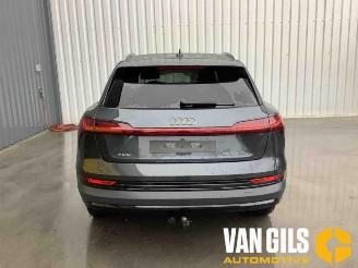 demontáž osobní automobily Audi E-tron E-tron (GEN), SUV, 2018 55 quattro 2019/10