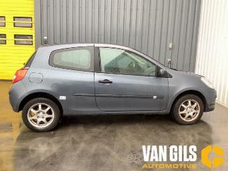 Renault Clio Clio III (BR/CR), Hatchback, 2005 / 2014 1.4 16V picture 3