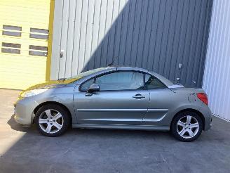 Peugeot 207 1.6 16V THP Cabrio  Benzine 1.598cc 110kW (150pk) picture 3