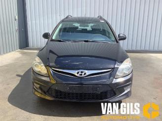 Coche siniestrado Hyundai I-30 i30 Crosswagon (WWH), Combi, 2007 / 2012 1.4 CVVT 16V 2012/8