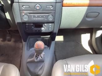 Renault Clio Clio II (BB/CB), Hatchback, 1998 / 2016 1.6 16V picture 14