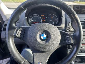 BMW X3 3.0SI picture 12