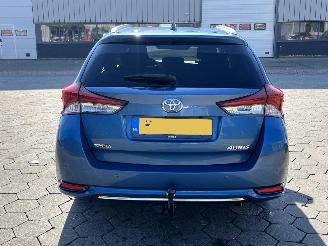 Toyota Auris Touring Sports 1.2T Dynamic picture 2